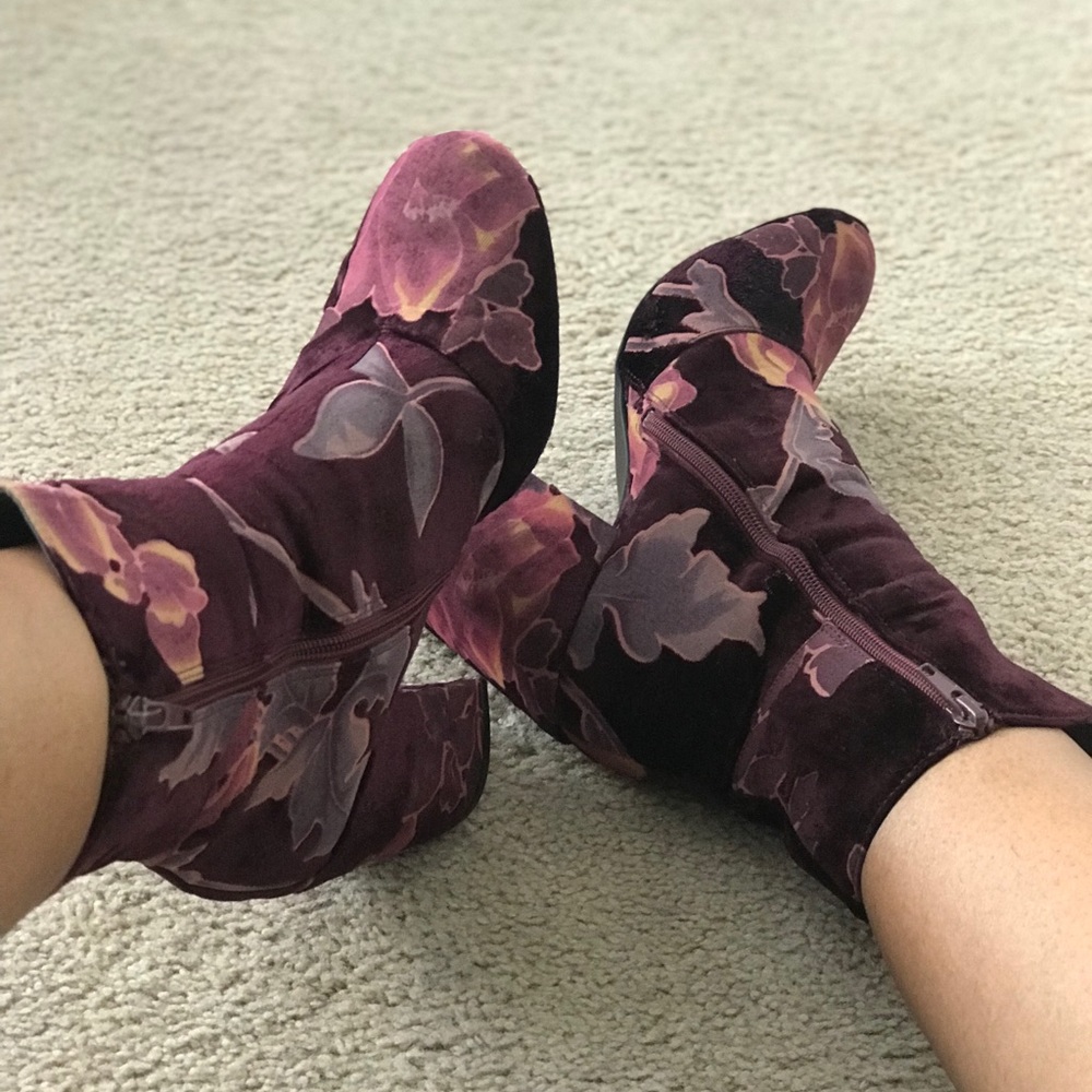 Steve Madden Grand Velvet Bootie
